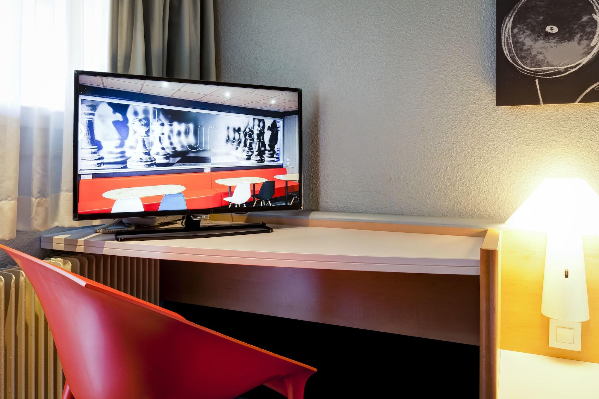 Ibis Lyon Nord Hotel Dardilly Exterior photo