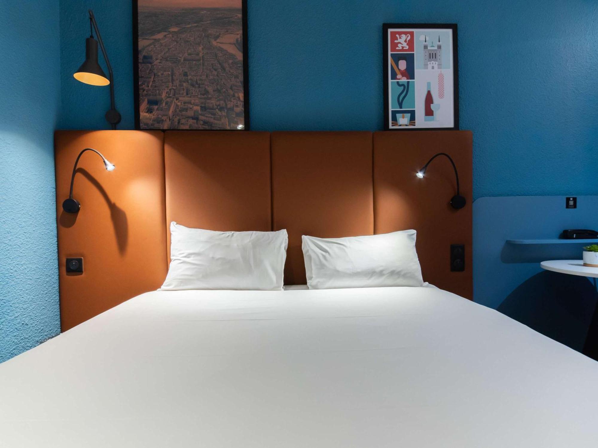 Ibis Lyon Nord Hotel Dardilly Exterior photo